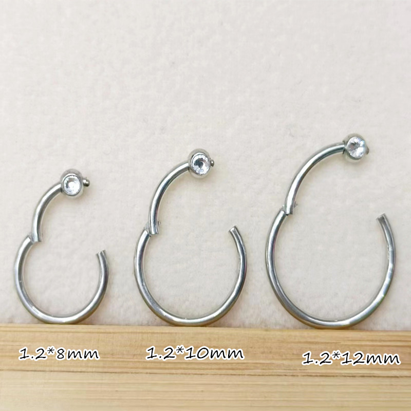 Clicker Ring Seamless - 50 ピース/ロット 316 サージカルスチール宝石鼻耳シームレスヒンジセグメントリングクリッカー軟骨鼻フープセプタムヘリックスリップリング