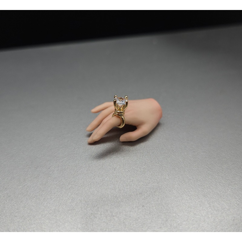 1/3 スケールミニジュエリーダイヤモンドリングシミュレーシ - Body Jewelry Real Diamonds のレビューと価格