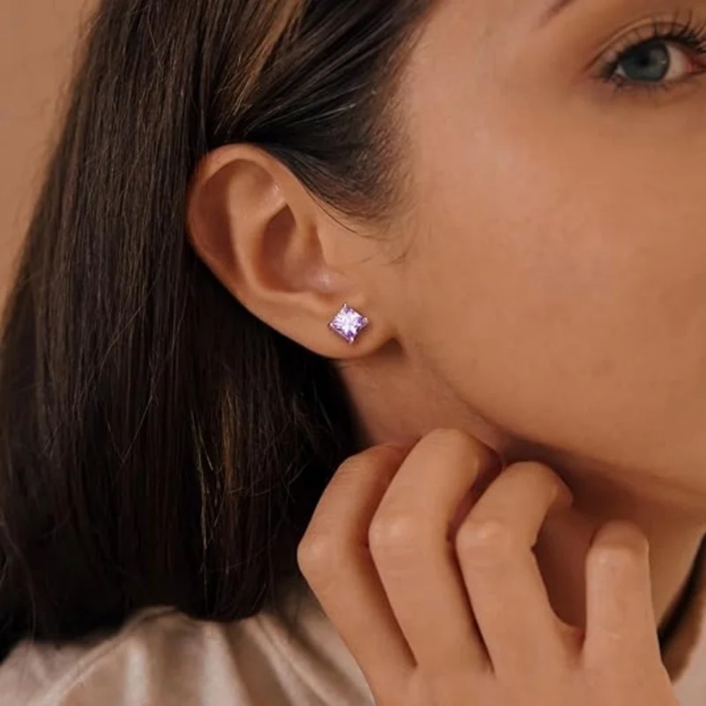 ASTM F136規格チタン製リップピアスリング、内ネジ式ジ - Body Jewelry Lip Ring のレビューと価格